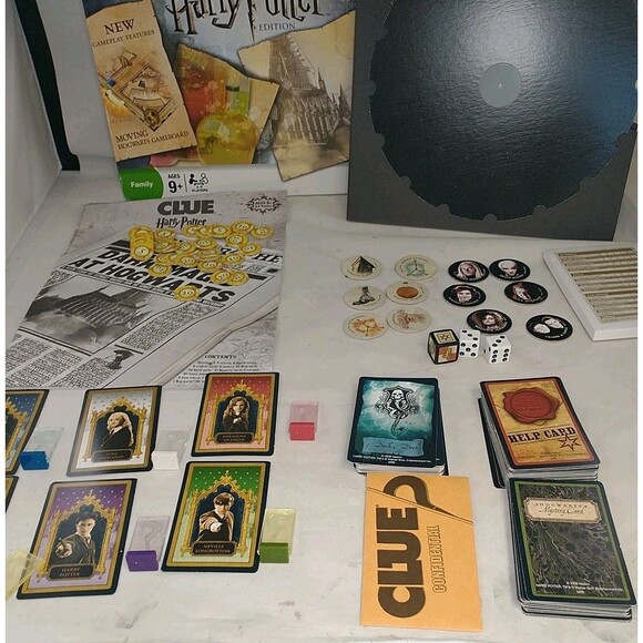 Clue Harry Potter Edition COMPLETE Parker Brothers 2008 Moving Hogwarts Board - Picture 9 of 16